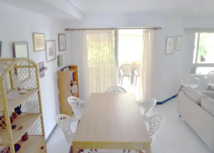 La Casa Alegre 펜션 *