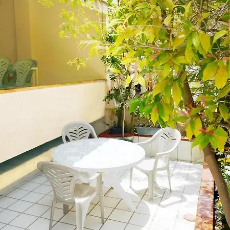 La Casa Alegre Holiday home *